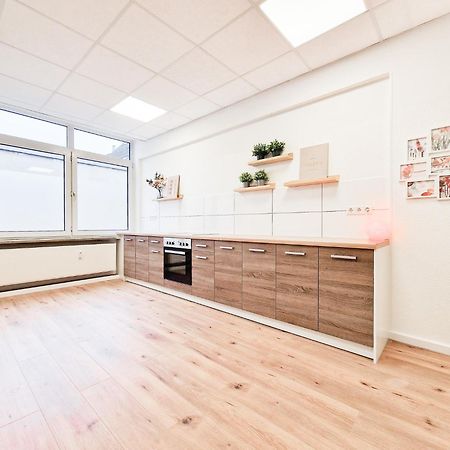 Raj Living - City Center Apartments With 5 Rooms - 10 Min Messe Dus Düsseldorf Exterior foto