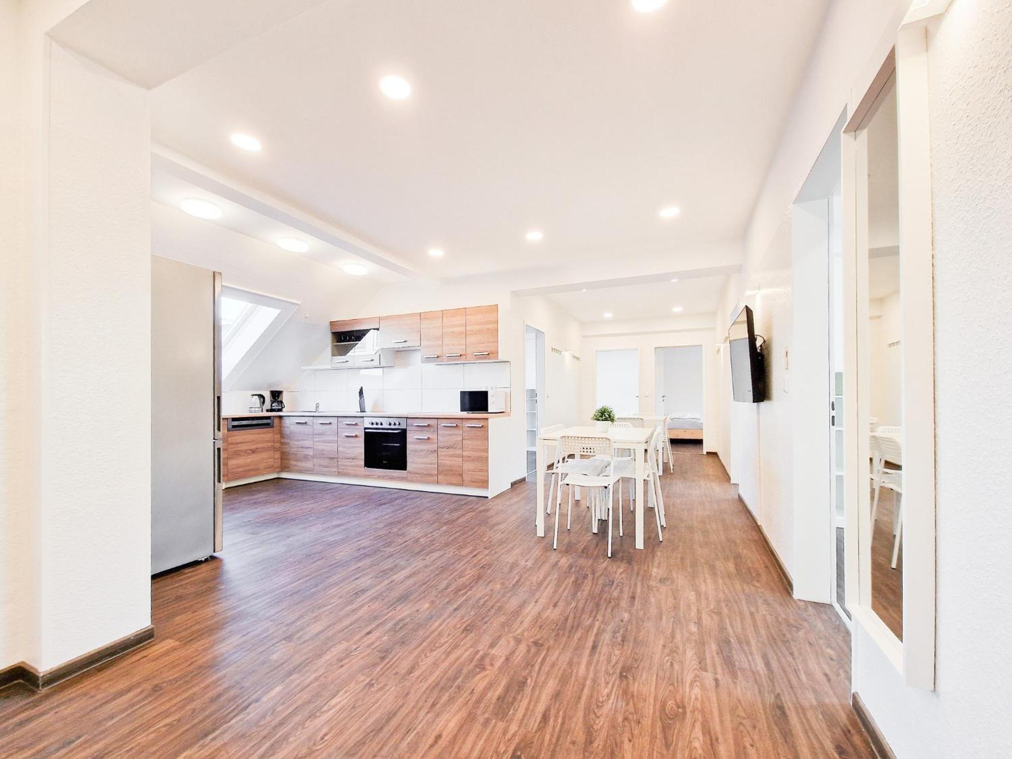 Raj Living - City Center Apartments With 5 Rooms - 10 Min Messe Dus Düsseldorf Exterior foto