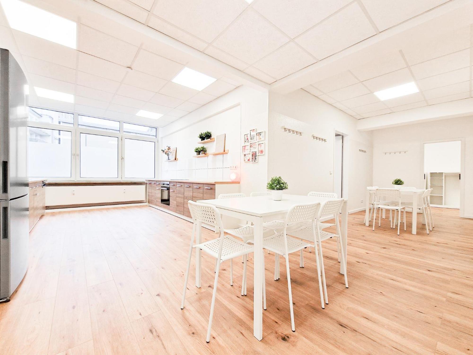 Raj Living - City Center Apartments With 5 Rooms - 10 Min Messe Dus Düsseldorf Exterior foto