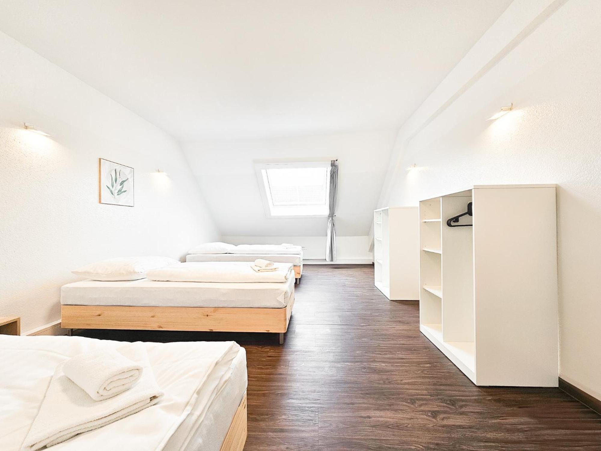 Raj Living - City Center Apartments With 5 Rooms - 10 Min Messe Dus Düsseldorf Exterior foto