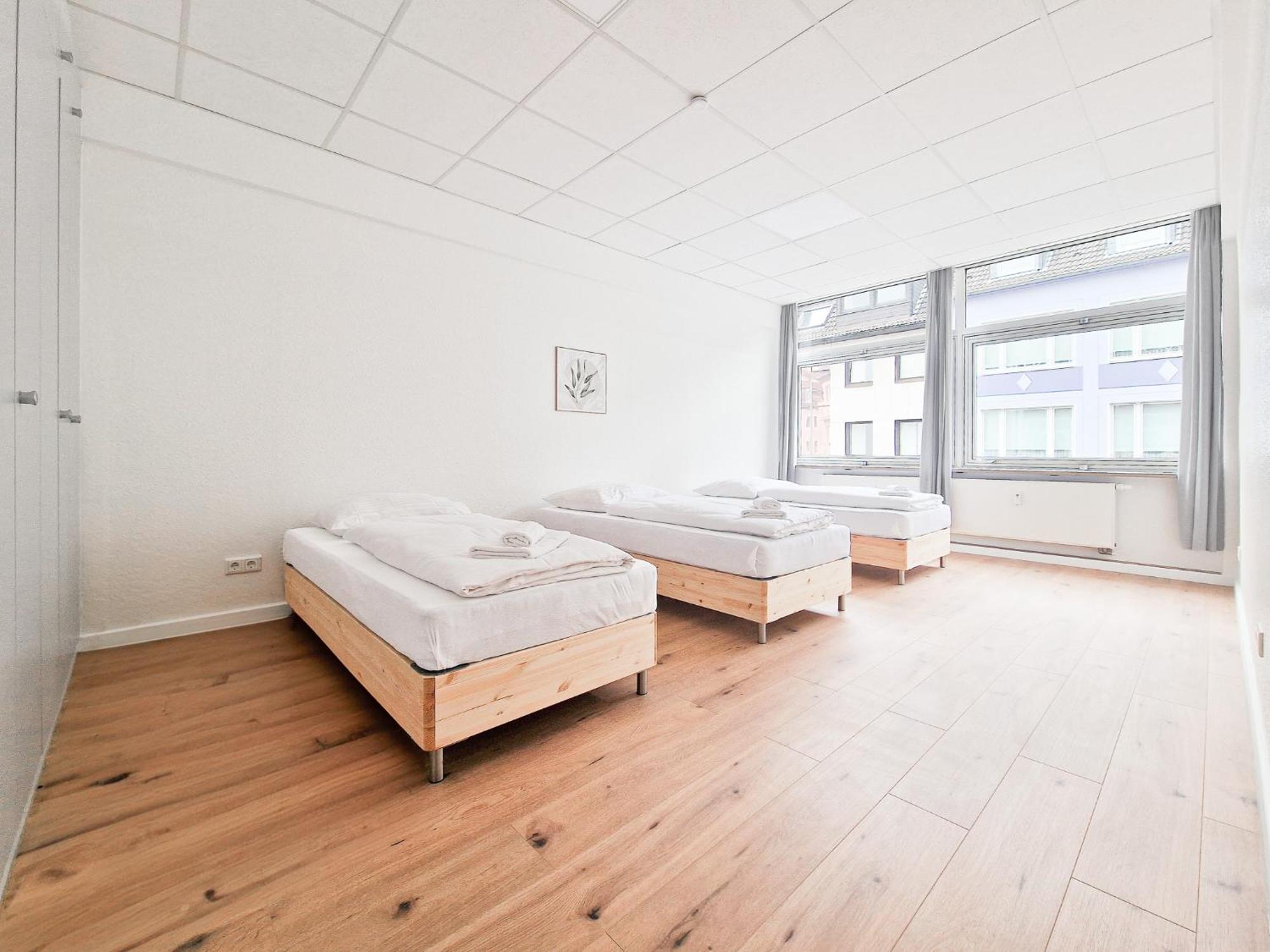 Raj Living - City Center Apartments With 5 Rooms - 10 Min Messe Dus Düsseldorf Exterior foto