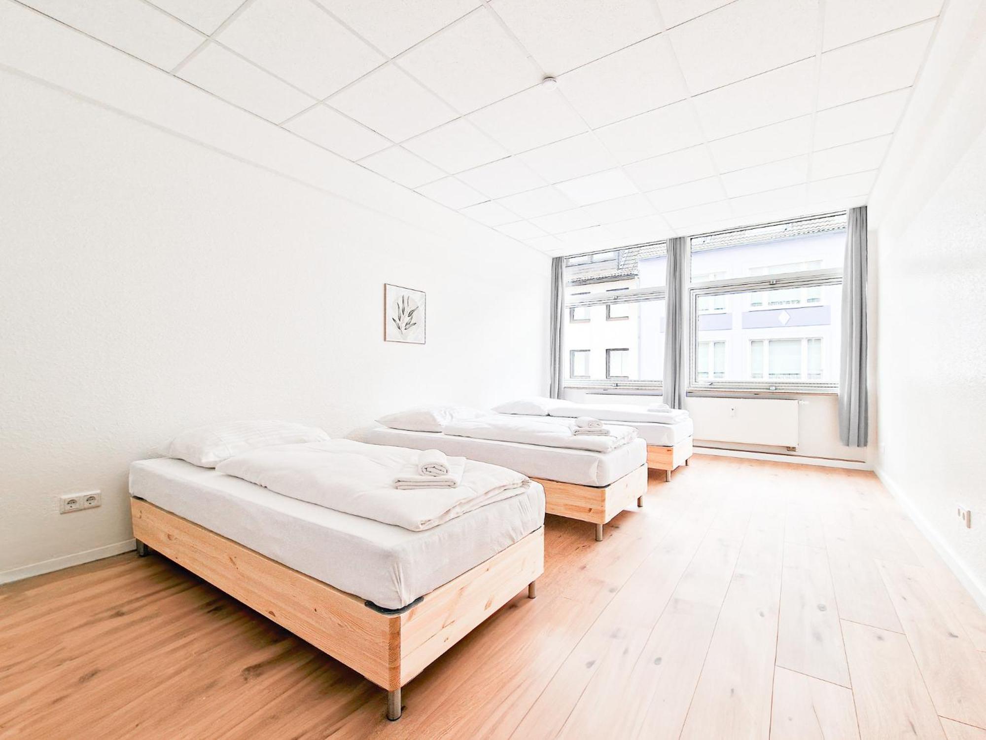 Raj Living - City Center Apartments With 5 Rooms - 10 Min Messe Dus Düsseldorf Exterior foto