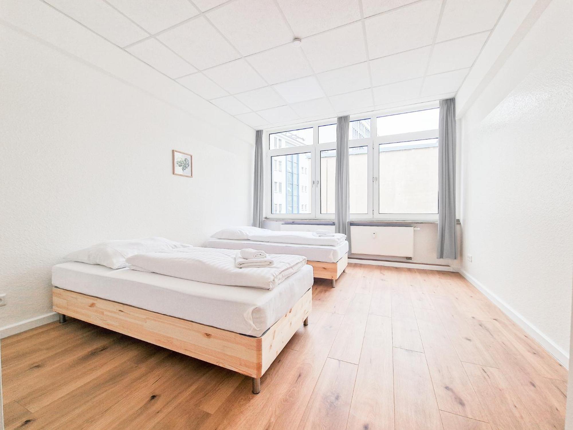 Raj Living - City Center Apartments With 5 Rooms - 10 Min Messe Dus Düsseldorf Exterior foto
